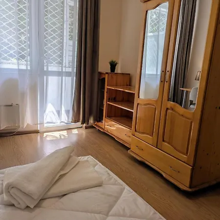 Apartment Dimanov 1 *